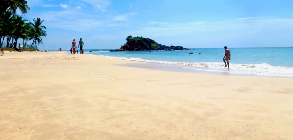 Tropical beach destination featured by Ceylon Sunny Holidays.